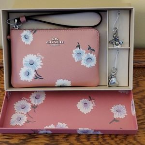 Coach Corner Zip Wristlet